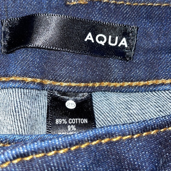 AQUA ( from Bloomingdale’s) SKINNY JEANS 25 RED VELVET SIDE STRIPE DOWN LEGS - Picture 3 of 7